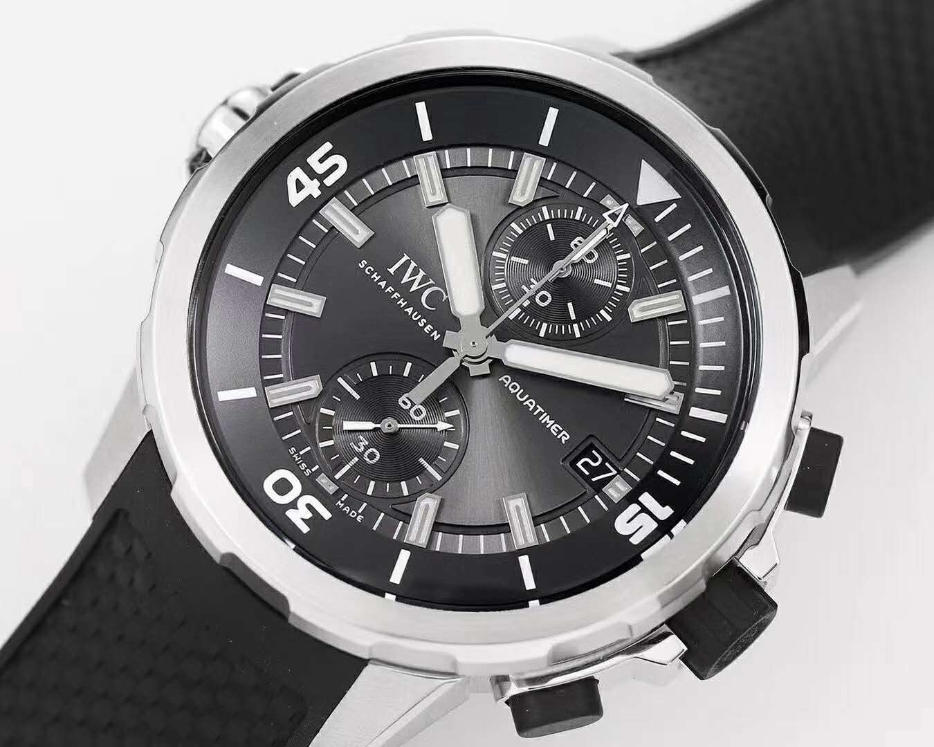 Aquatimer Chronograph Edition IW379506 “Sharks”